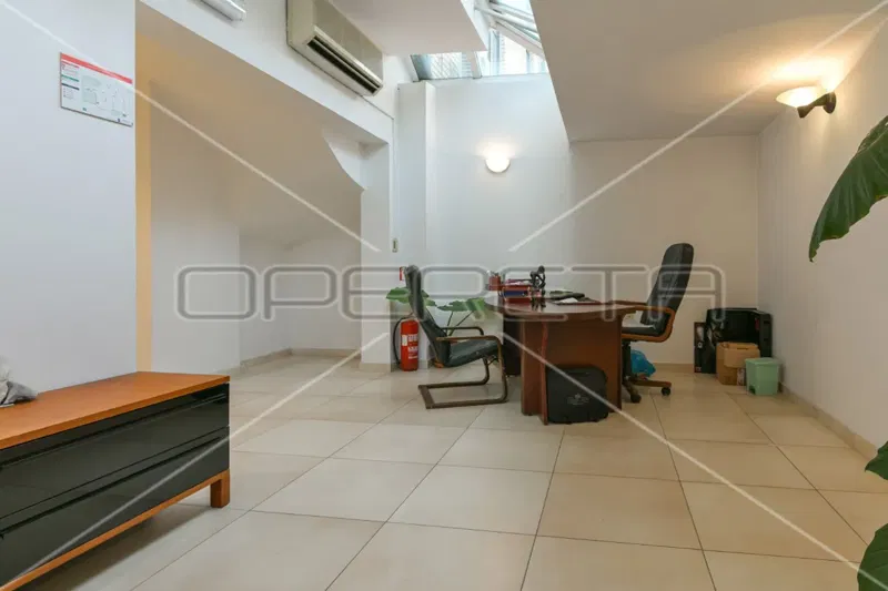 Lokal użytkowy Centar – 3