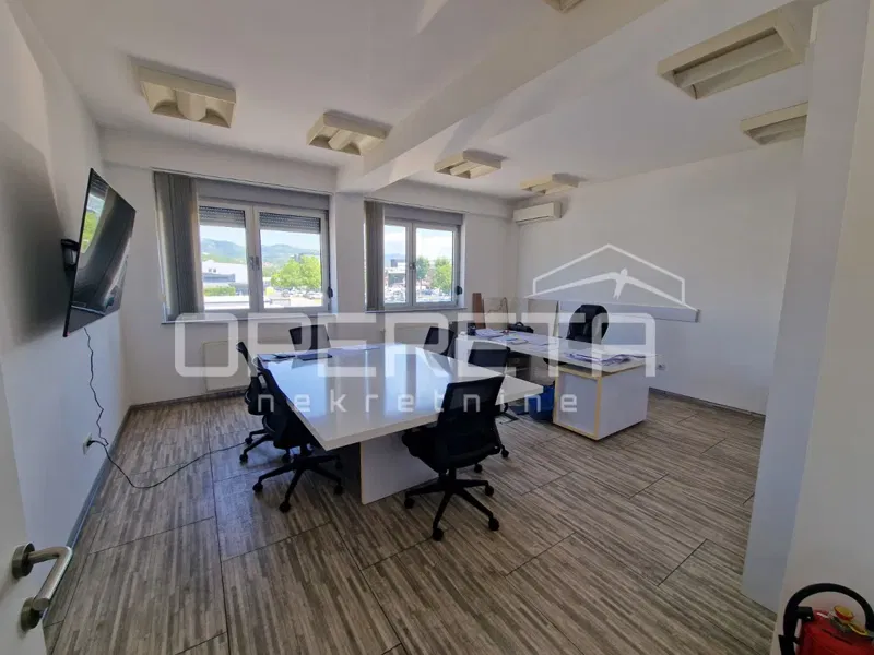 Hall - warehouse, lift, parking lot, and office premises – Jankomir – 3
