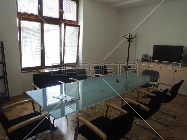 Affitto, Ufficio, Centar, Trg žrtava fašizma, 390m2 – 2