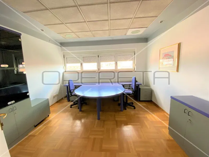 Rent, Office, Kvatrić, Kvaternikova trg, 135m2 – 2