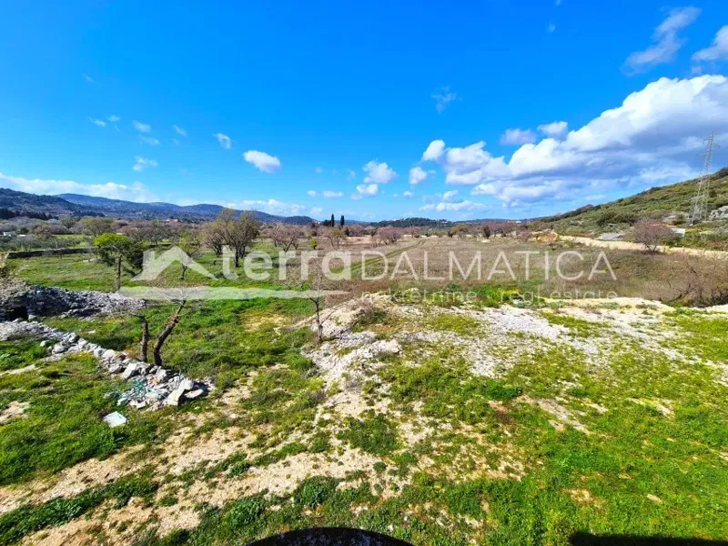 House, Brač – impressive 28,000 m² property with 615 m² villa project – 3