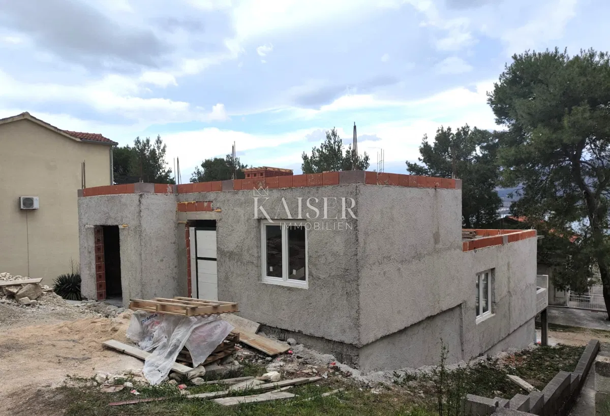 Задар - дом Доньи Карин, 232 м2, 150 м от моря.
