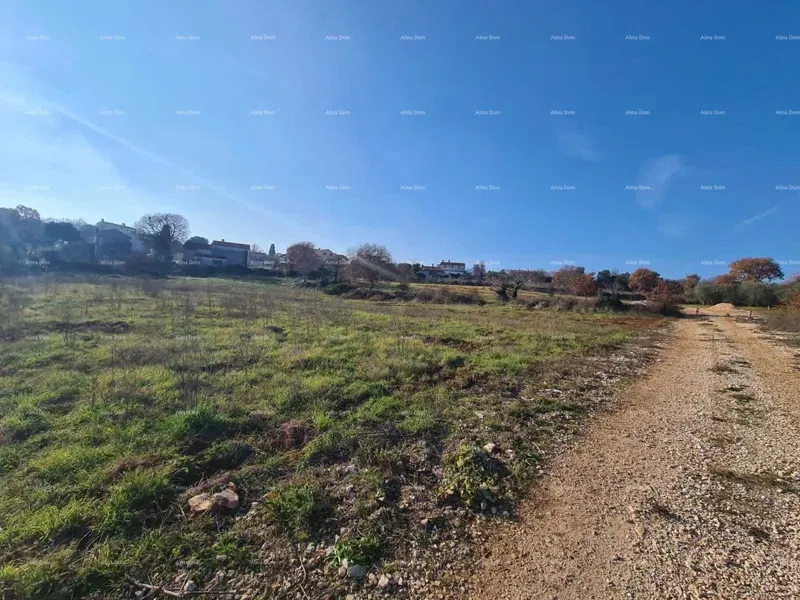 Construction Land Vintijan – 1,107 m² – 3