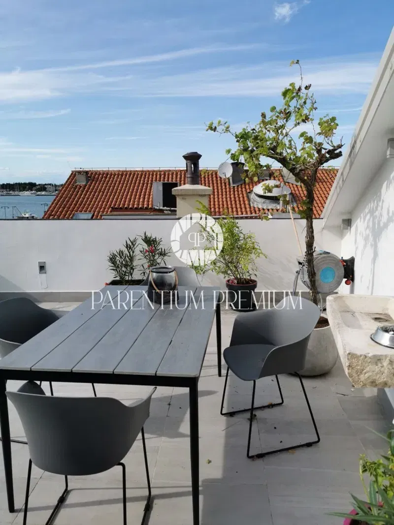 CENTRO CITTÀ | ATTICO ESCLUSIVO CON VISTA MARE – 3
