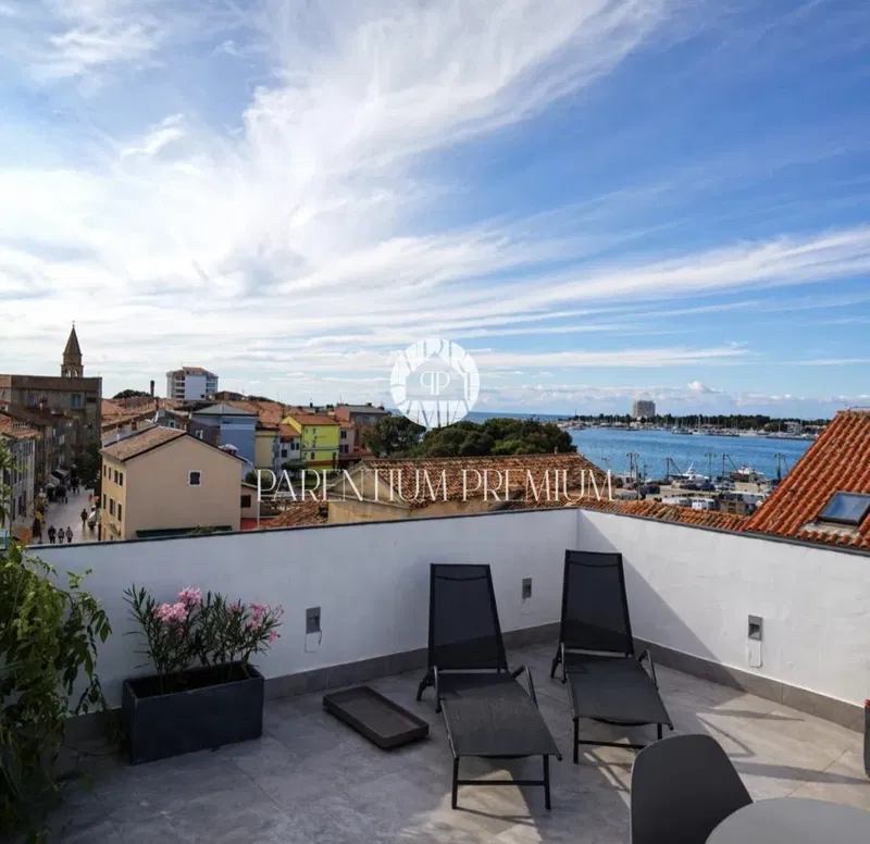 CENTRO CITTÀ | ATTICO ESCLUSIVO CON VISTA MARE – 2