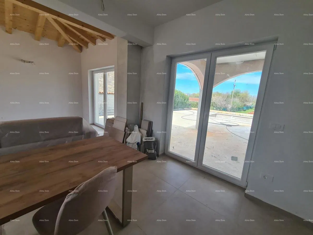 Elegantna vila u mirnom okruženju nadomak mora s pogledom na vinograde i maslinike