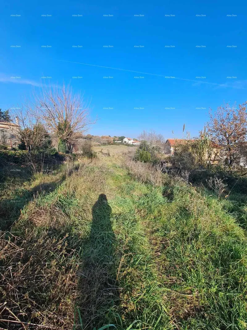 Construction Land Vintijan – 800 m2 – by the Road – 2