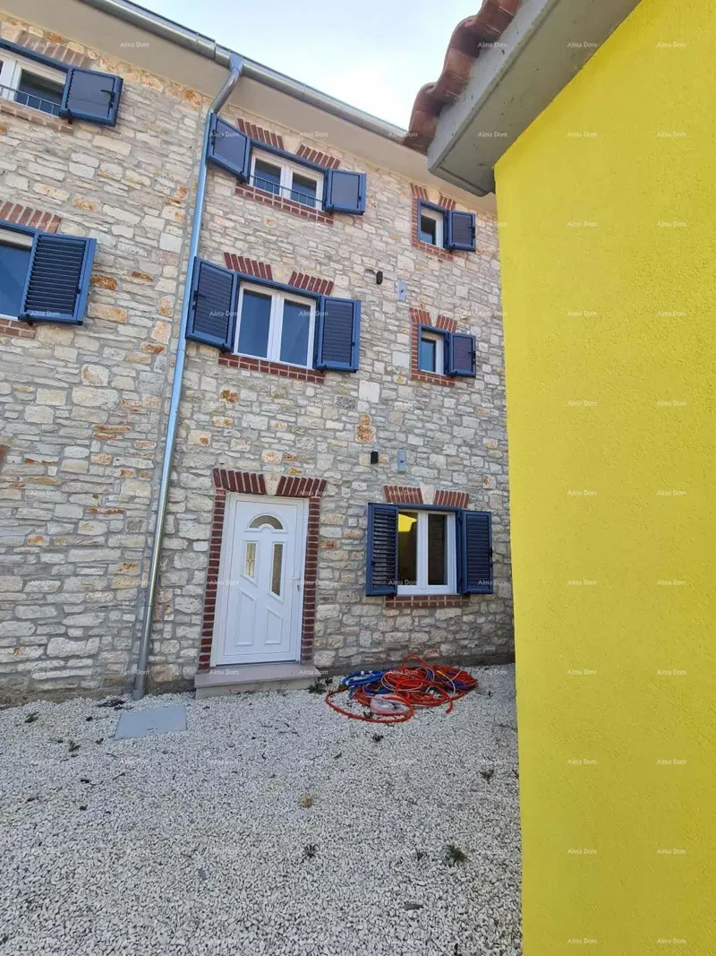 Renovated Stone House with Pool – Quiet Village Near Svetvinčent – 3
