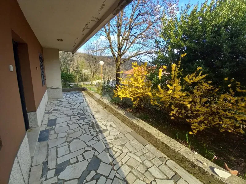 Rijeka, G.Drenova, house with three apartments – 3