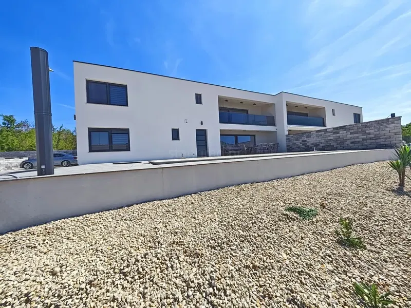 Zona di Krk, nuova villetta bifamiliare con piscina e vista mare! – 2