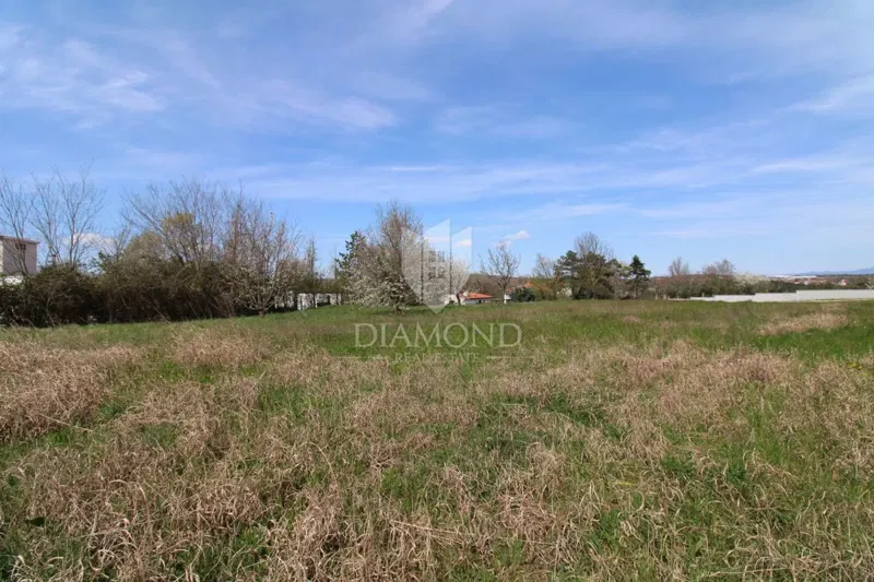 Labin, building plot 2.5 km from the town center – 3
