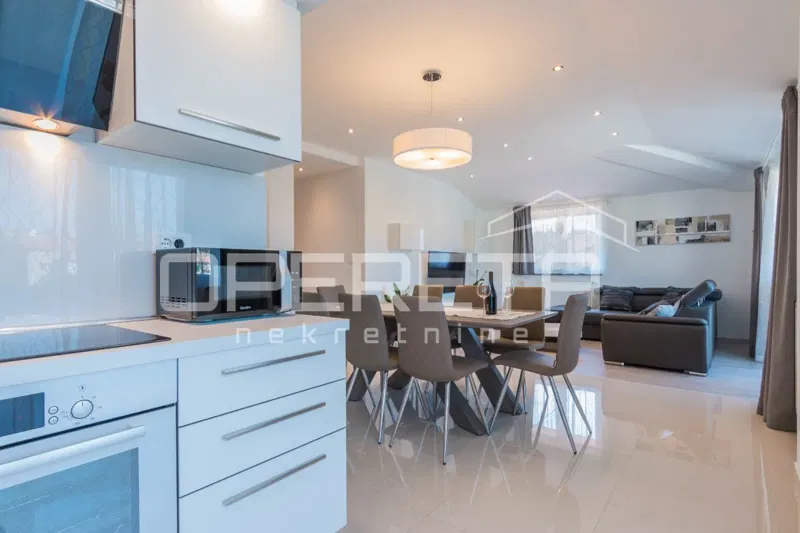 LUXURIOUS APARTMENT IN MEDULIN – 95 m² with a large terrace and parking! – 3
