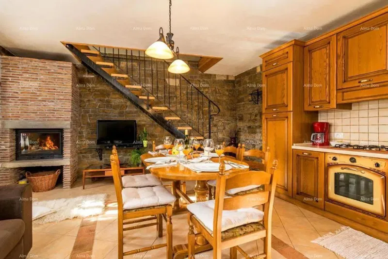 Stone house with swimming pool and panoramic view. – 3