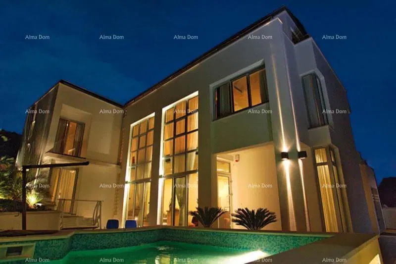 For Sale – Luxury Villa 60 m from the Sea, Sandy Cove – 3