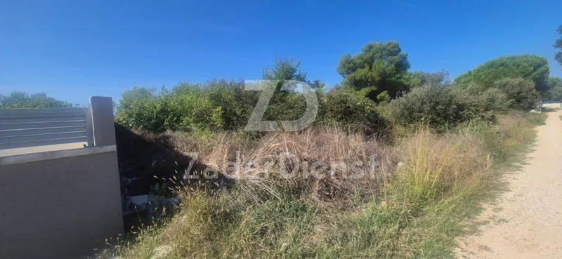 Zemljište na izvrsnoj poziciji, 150 m od mora u Zatonu – 2