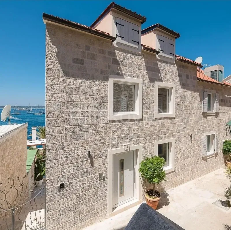 Dom Hvar – 3