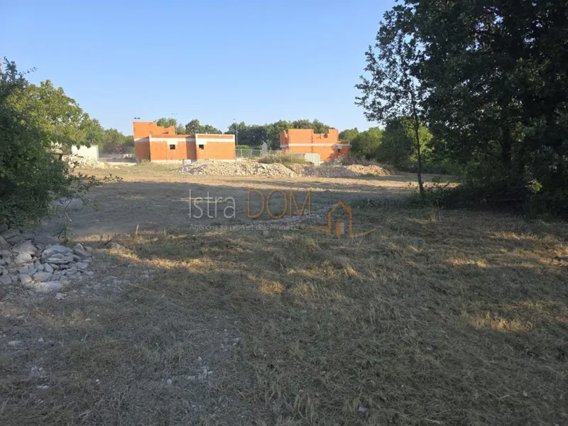 *Prelijepo građevinsko zemljište 1222m2 * – 2