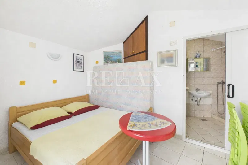 Jadranovo - house with 5 residential units – 3