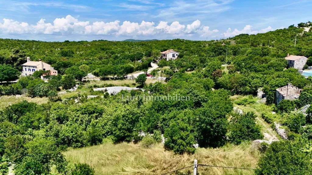 Okolica Labina, građevinsko zemljište s pogledom na more