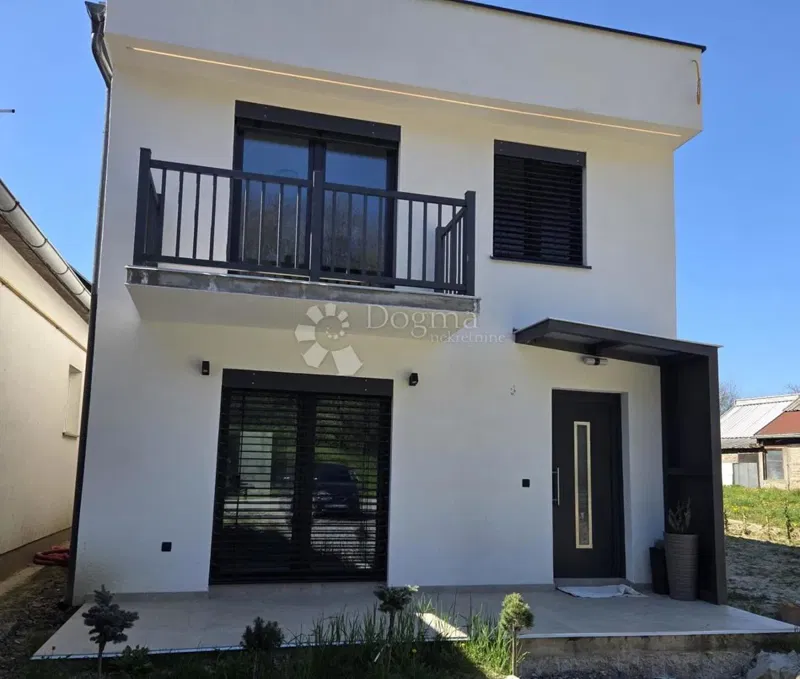 Kuća nadomak centra – 129 m², moderna gradnja