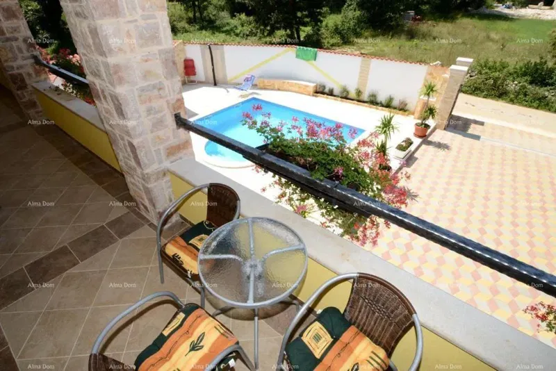 Sale - House with 4 residential units - vicinity of Višnjan! – 3