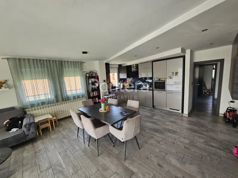 Appartamento/appartamento Tometići, Kastav, 103m2 – 2