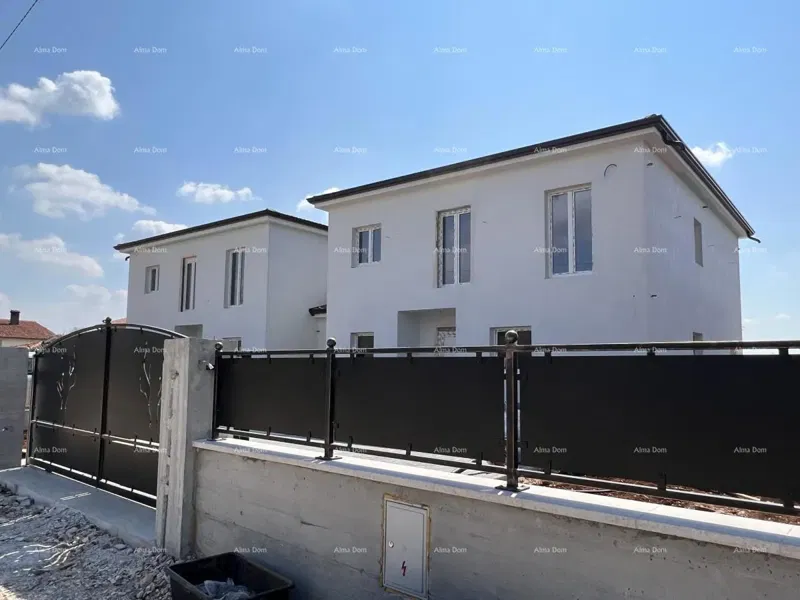 New house with a pool, modernly furnished. 7 km to the center of Poreč. – 2
