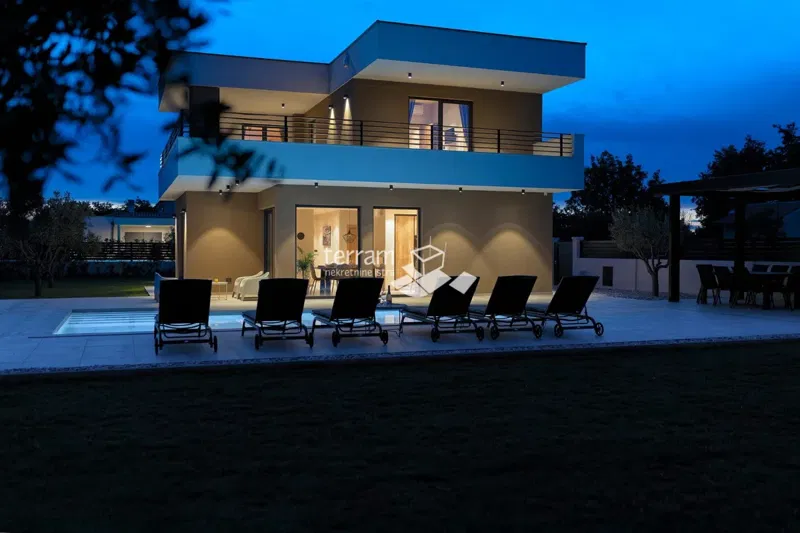 Istra, Vodnjan, okolica luksuzna kuća, 170m2, bazen 34m2, okućnica 851m2, NOVO , #prodaja