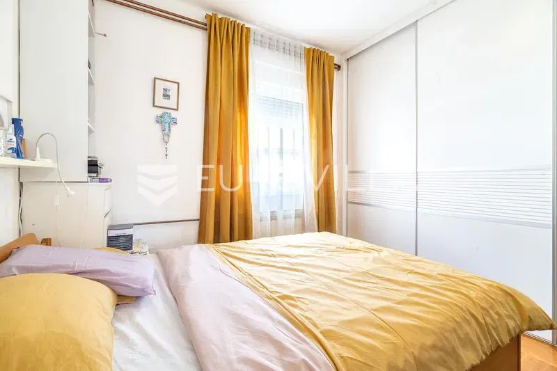 Zagreb, Dubec, house with 5 residential units, 280 m² – 3