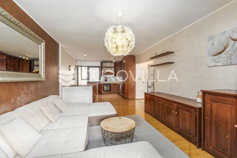 Istria, Vrsar - Spacious 3-Bedroom Apartment in a Prime Location, 300 m from the Sea – 3