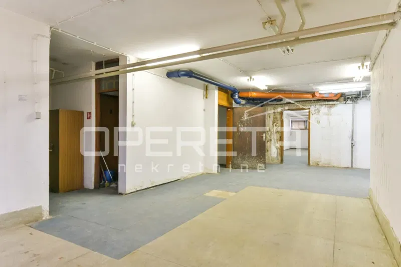 Rent, Office, Pešćenica, Sachsova iulica, 174m2 – 2