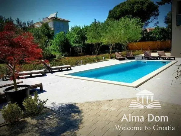 Beautiful apartment house in the center. Premantura. – 2