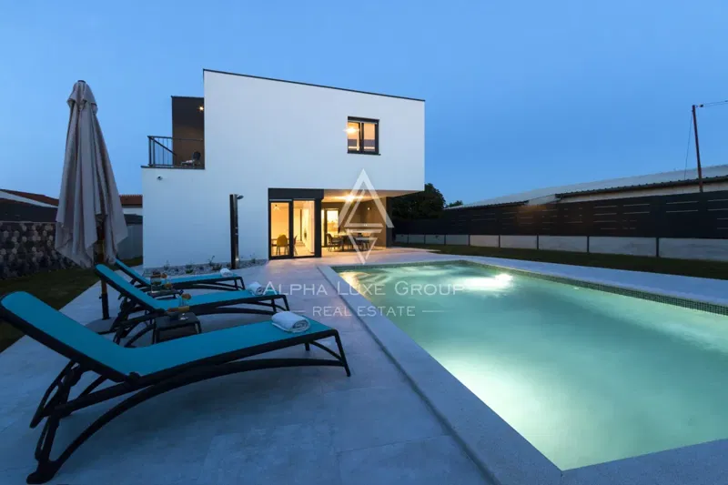 Istria, Pula: Villa moderna in zona tranquilla – 2