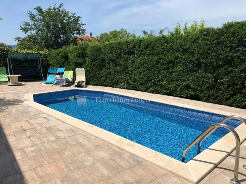 Opportunity! Apartment and studio near the town of Krk – 2