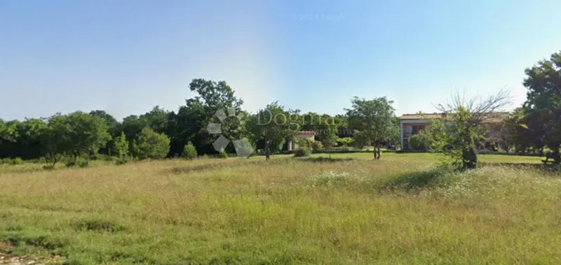 Exklusives Grundstück von 820 m² für eine Luxusvilla in Raponji – 3