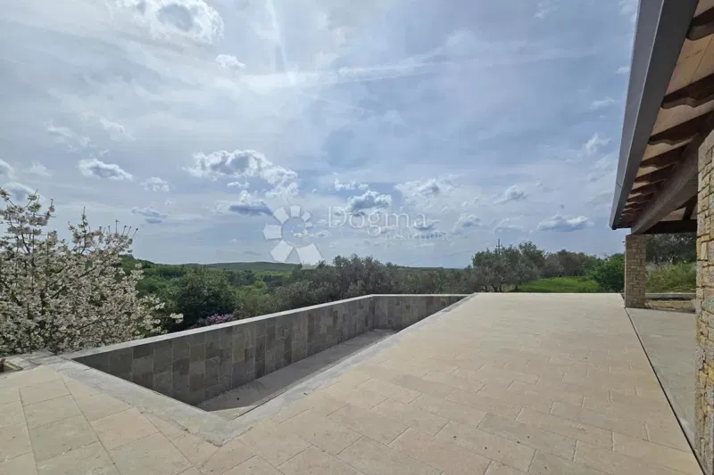 Istrian villa with open panoramic sea views – 2