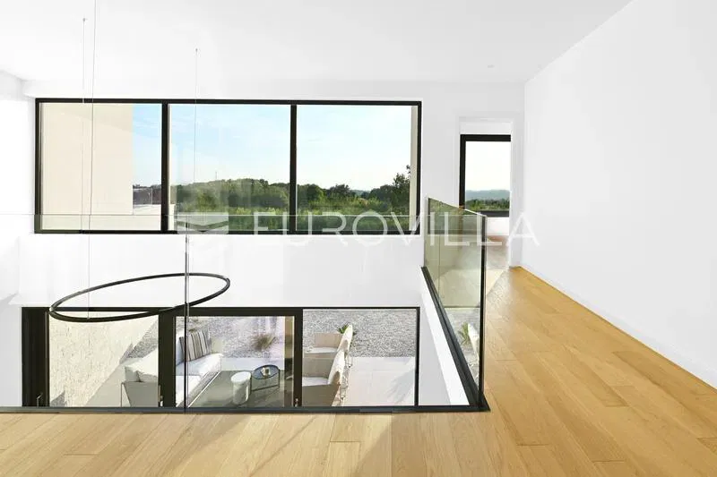 Rovinj, Jural - a unique villa with a pool and a panoramic view of the sea – 3