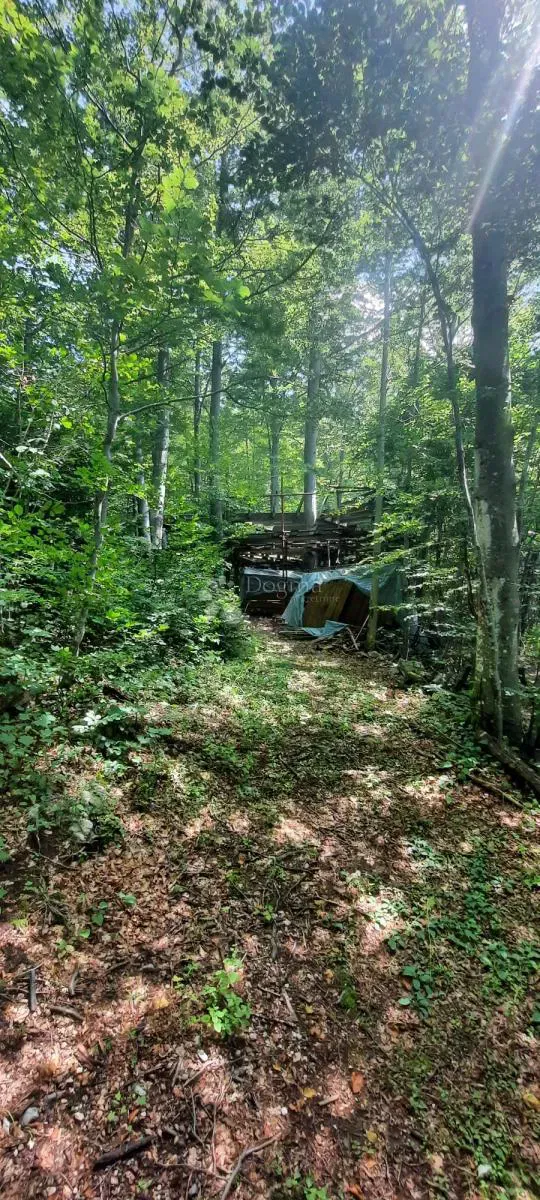 Mezőgazdasági terület Zlobin, Bakar, 5.852m2