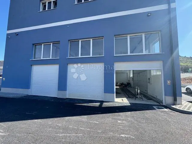 Business premise Škurinje, Rijeka, 173m2 – 2