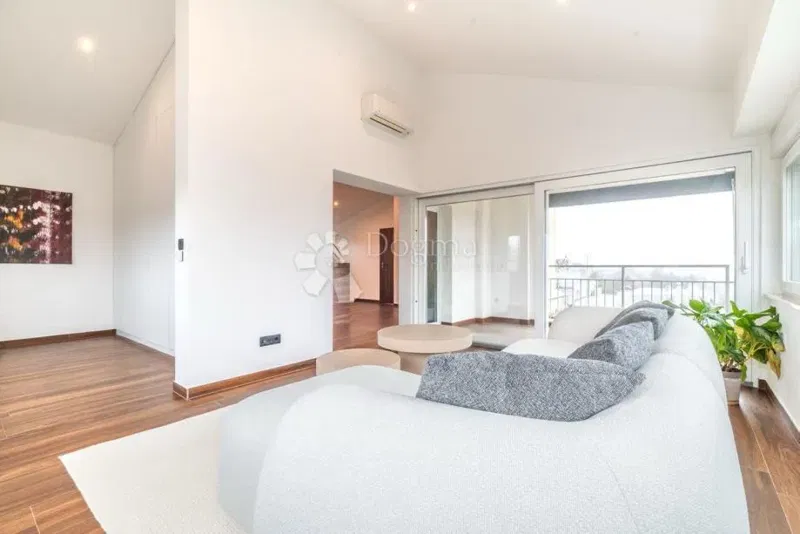 Flat Srebrnjak, Maksimir, 197m2 – 2