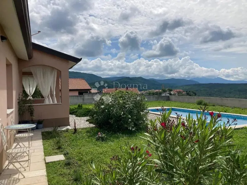 Casa a un piano con vista sull’Istria