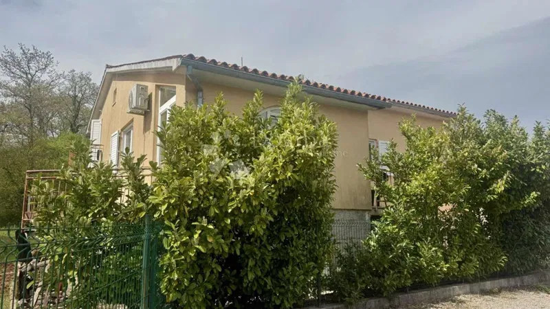 Dom Labin, 220m2 – 3