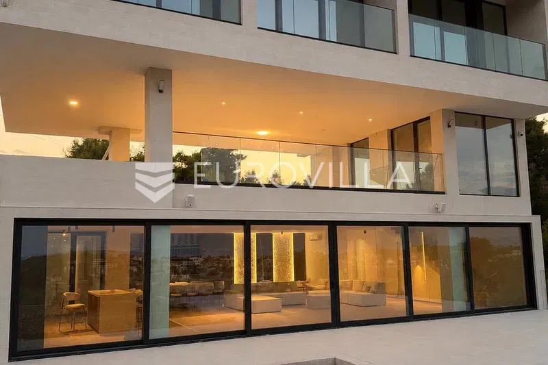 Brač, Selca, unique designer villa with sea view – 2