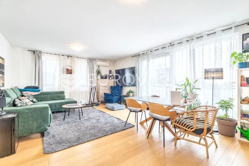 Zagreb, Vrapče, three-room apartment Penthouse 120 m² – 2