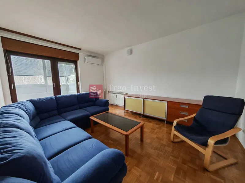 Appartamento Slavonija 2, Slavonski Brod, 72m2