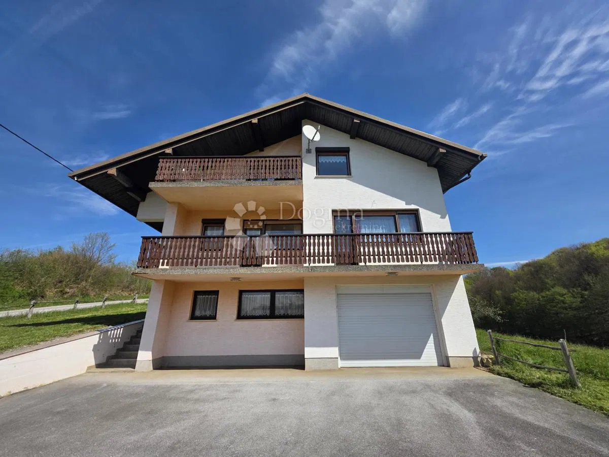 PRODAJA, Kuća, Velika Jelsa, NKP 300 m2 sa okućnicom