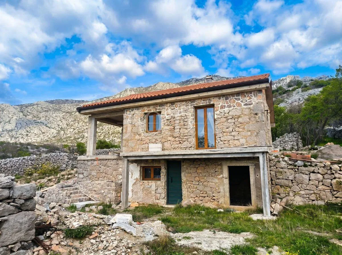 Jablanac autentična kamena kuća s panoramskim pogledom na more