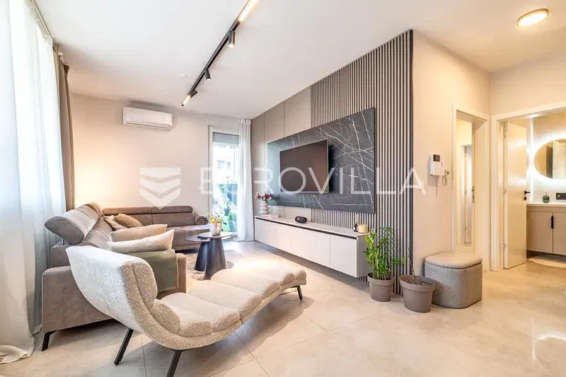Zagreb, Fijanova, exclusive two bedroom apartment with terrace and garage parking space, 91 m² – 2