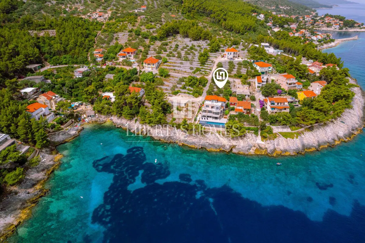 Prodaje se građevinsko zemljište u Prigradici s pogledom na more