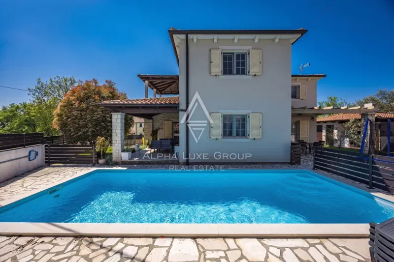 Istria, Sveti Lovrec: Modern villa with pool – 2